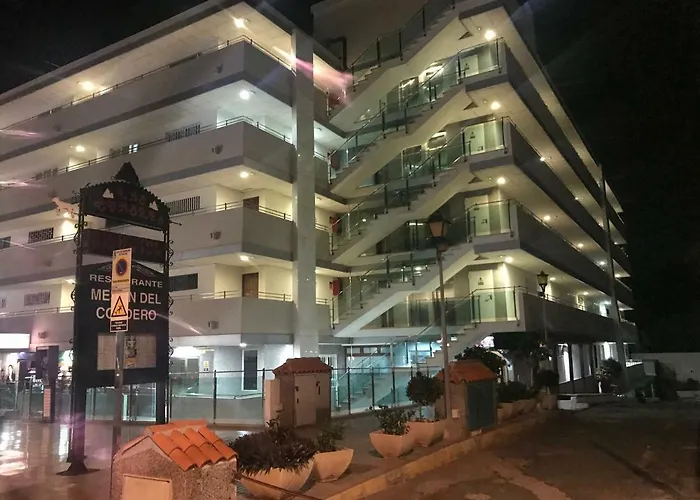 With A View - Playa Del Ingles, Taidia